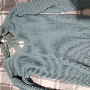 Like new proof apparel sweater